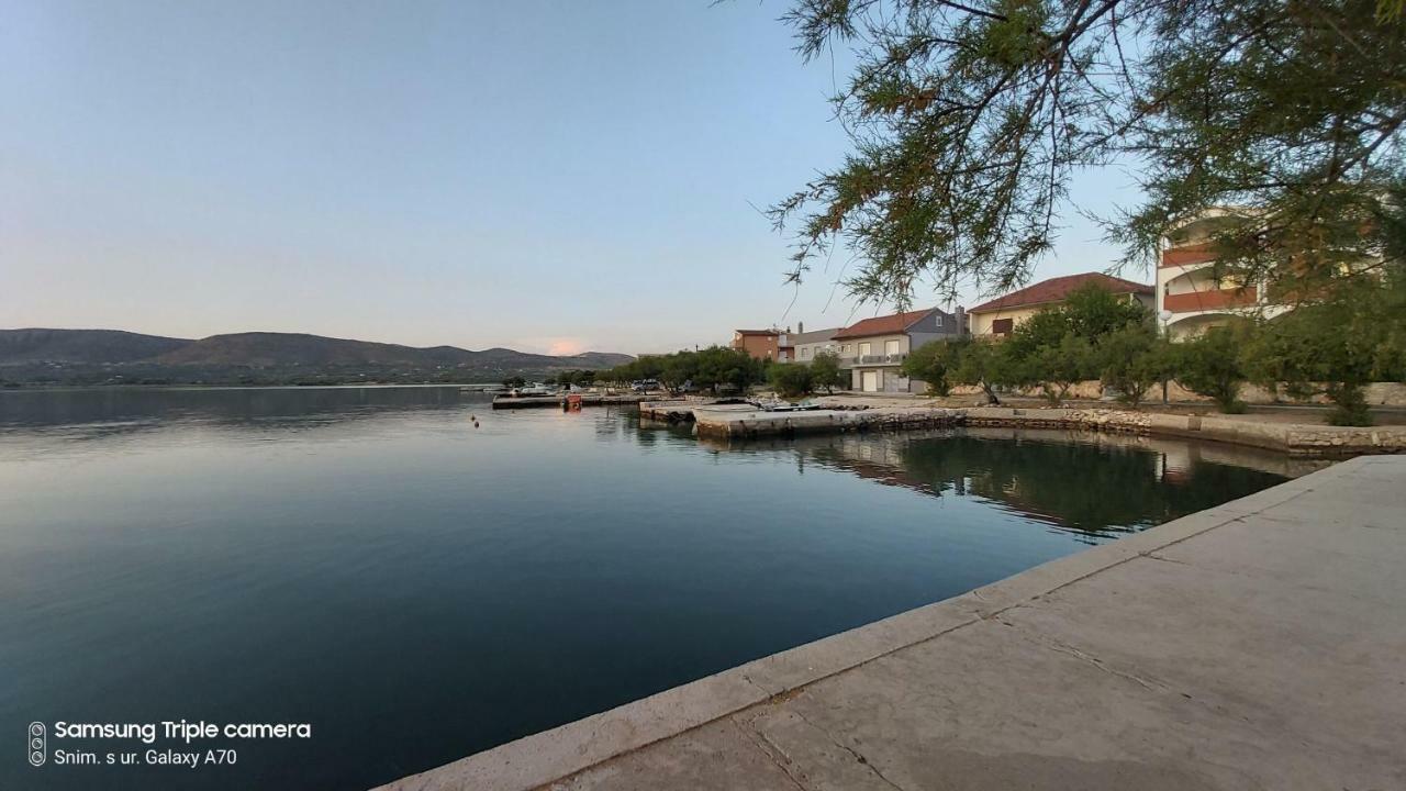 Apartments Vila Punta Jadrtovac Extérieur photo